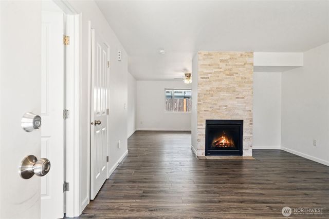 220 NE Tronson Circle, Bremerton, WA 98311