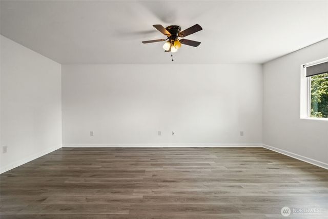 220 NE Tronson Circle, Bremerton, WA 98311