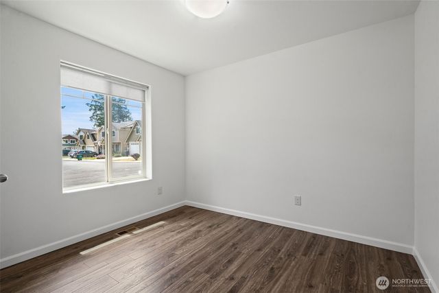 220 NE Tronson Circle, Bremerton, WA 98311