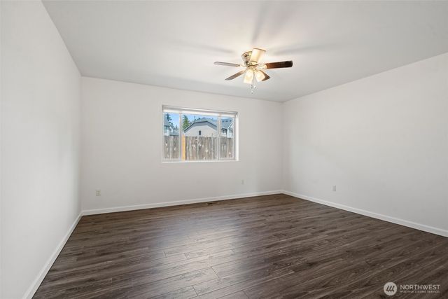 220 NE Tronson Circle, Bremerton, WA 98311