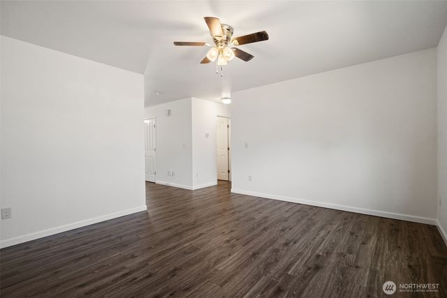 220 NE Tronson Circle, Bremerton, WA 98311