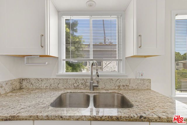 1937 17th Street, Santa Monica, CA 90404