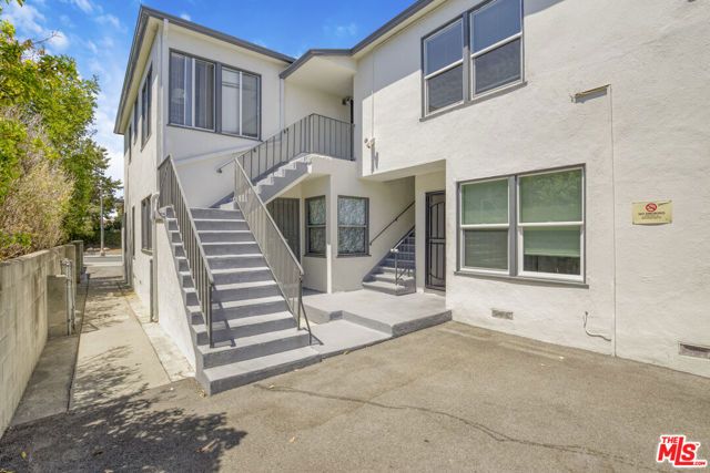 1937 17th Street, Santa Monica, CA 90404