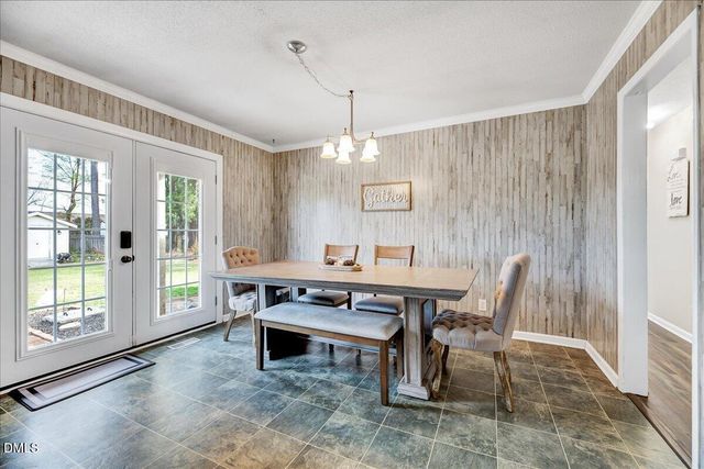 1343 NC Hwy 27 W, Benson, NC 27504