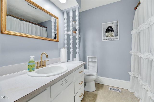 1343 NC Hwy 27 W, Benson, NC 27504