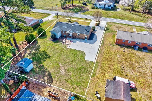 1343 NC Hwy 27 W, Benson, NC 27504