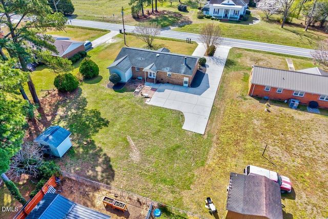 1343 NC Hwy 27 W, Benson, NC 27504