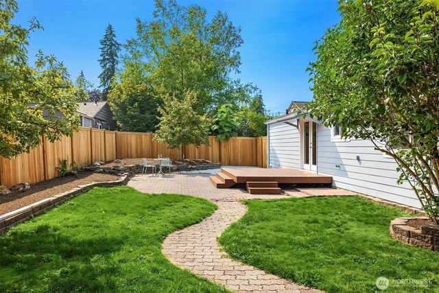 211 N 160th Street, Shoreline, WA 98133