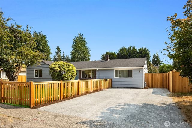 211 N 160th Street, Shoreline, WA 98133