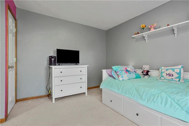 21270 W 227th Street, Spring Hill, KS 66083
