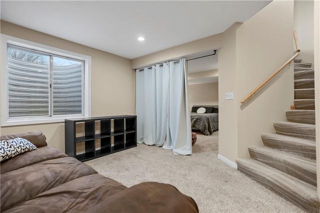 21270 W 227th Street, Spring Hill, KS 66083