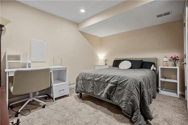 21270 W 227th Street, Spring Hill, KS 66083
