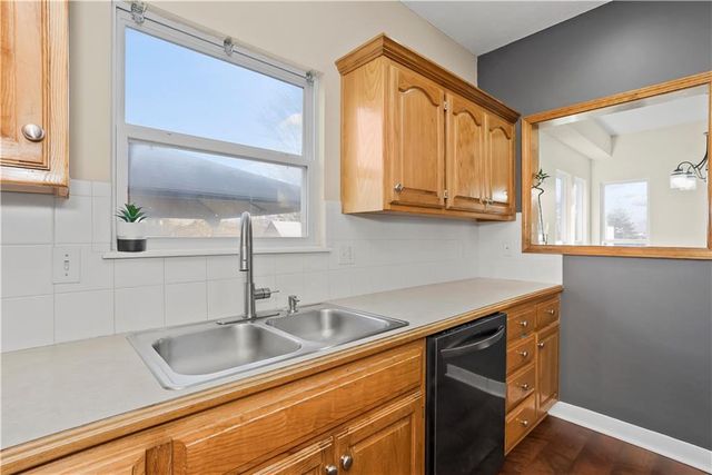21270 W 227th Street, Spring Hill, KS 66083