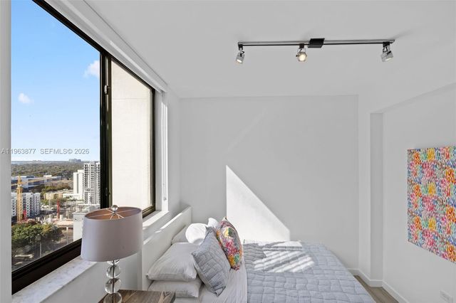 999 SW 1st Ave 2303, Miami, FL 33130