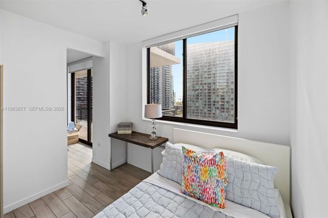 999 SW 1st Ave 2303, Miami, FL 33130