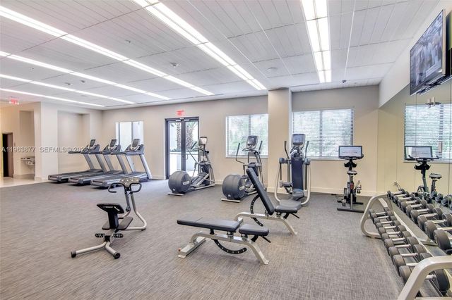 999 SW 1st Ave 2303, Miami, FL 33130