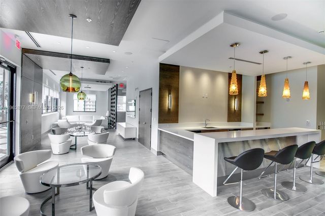 999 SW 1st Ave 2303, Miami, FL 33130