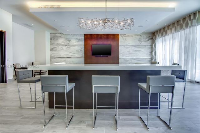 999 SW 1st Ave 2303, Miami, FL 33130