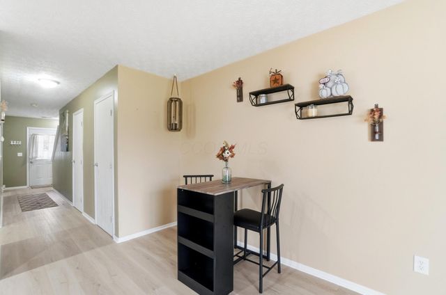 6830 Axtel Drive, 23C, Canal Winchester, OH 43110