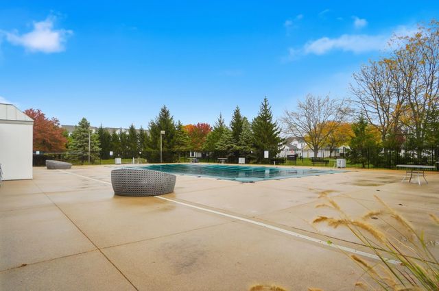 6830 Axtel Drive, 23C, Canal Winchester, OH 43110