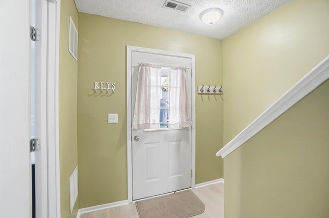 6830 Axtel Drive, 23C, Canal Winchester, OH 43110