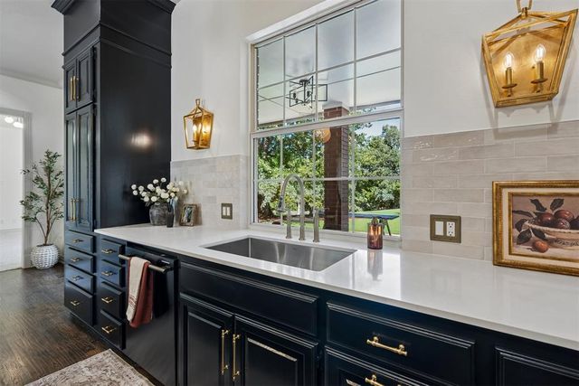 23390 Hunters Trail, Edmond, OK 73025