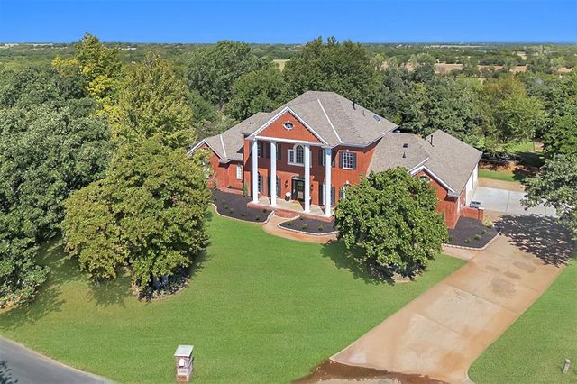 23390 Hunters Trail, Edmond, OK 73025