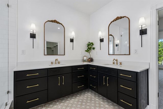 23390 Hunters Trail, Edmond, OK 73025