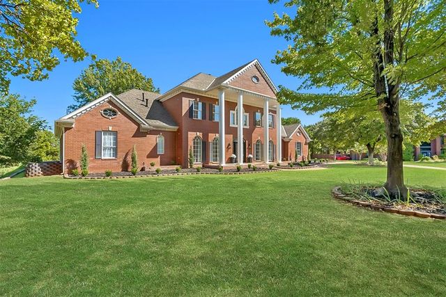 23390 Hunters Trail, Edmond, OK 73025