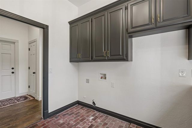 23390 Hunters Trail, Edmond, OK 73025