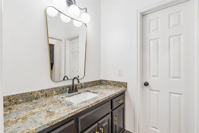 23390 Hunters Trail, Edmond, OK 73025