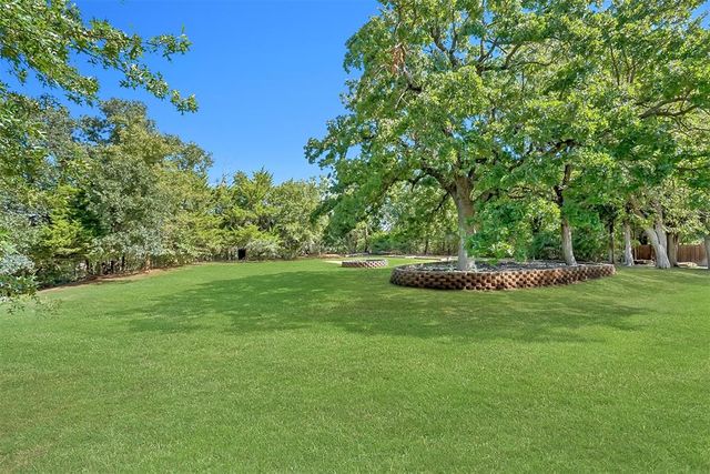23390 Hunters Trail, Edmond, OK 73025