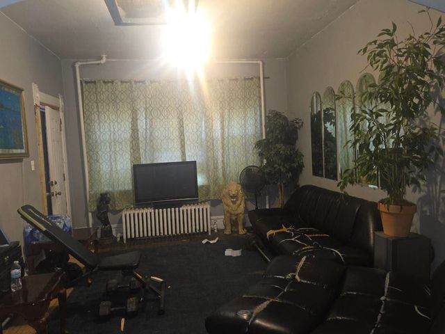 5914 S Princeton Avenue, Chicago, IL 60621