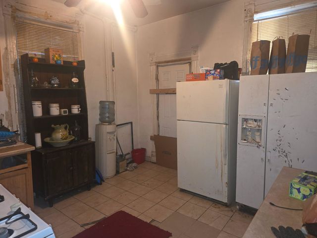 5914 S Princeton Avenue, Chicago, IL 60621