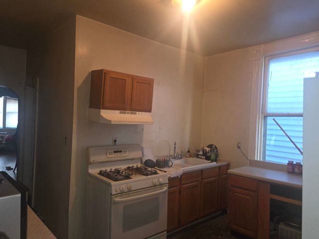 5914 S Princeton Avenue, Chicago, IL 60621