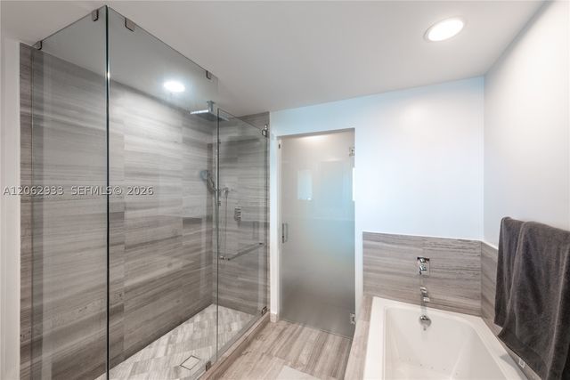 360 Ocean Dr 904S, Key Biscayne, FL 33149