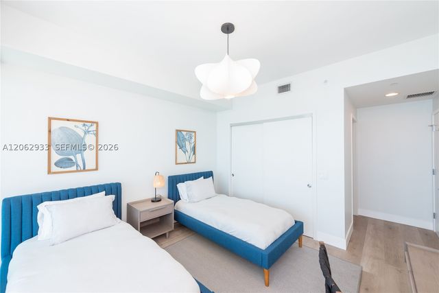 360 Ocean Dr 904S, Key Biscayne, FL 33149