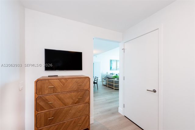 360 Ocean Dr 904S, Key Biscayne, FL 33149