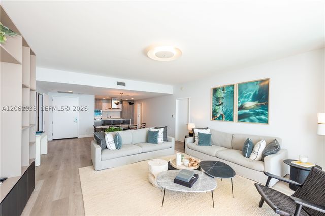 360 Ocean Dr 904S, Key Biscayne, FL 33149