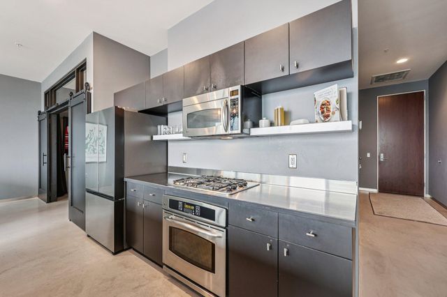 5601 Smetana Drive 510, Minnetonka, MN 55343