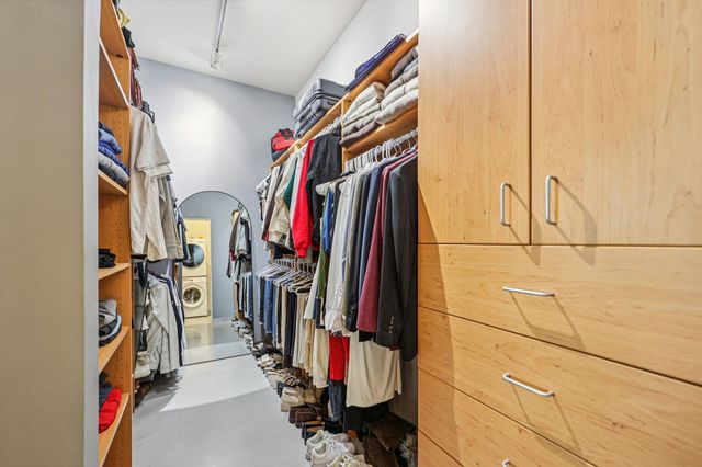 5601 Smetana Drive 510, Minnetonka, MN 55343