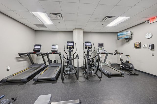 5601 Smetana Drive 510, Minnetonka, MN 55343