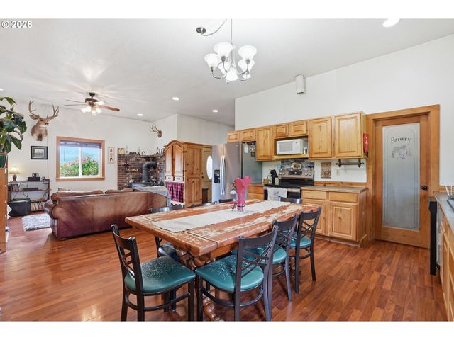 23009 Ne DOLE VALLEY Rd, Yacolt, WA 98675