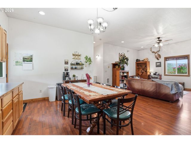 23009 Ne DOLE VALLEY Rd, Yacolt, WA 98675