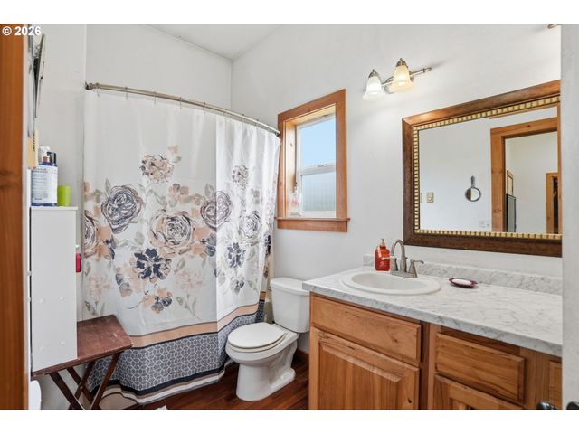23009 Ne DOLE VALLEY Rd, Yacolt, WA 98675