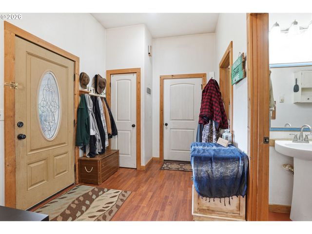 23009 Ne DOLE VALLEY Rd, Yacolt, WA 98675