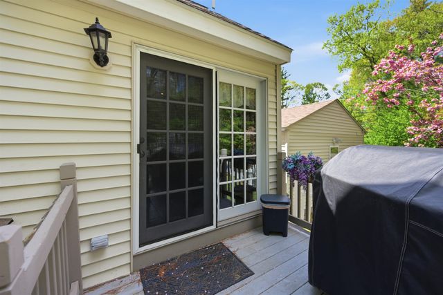 84 Woodridge Road, Hampstead, NH 03826