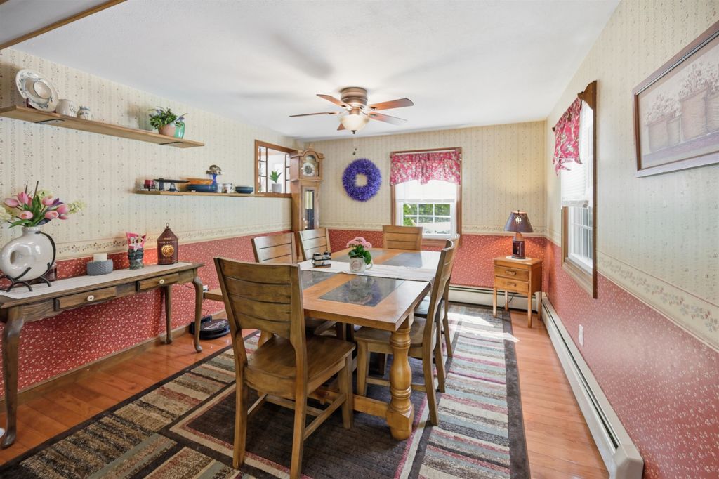 Image 11 of property listing at 84 Woodridge Road, Hampstead, NH 03826