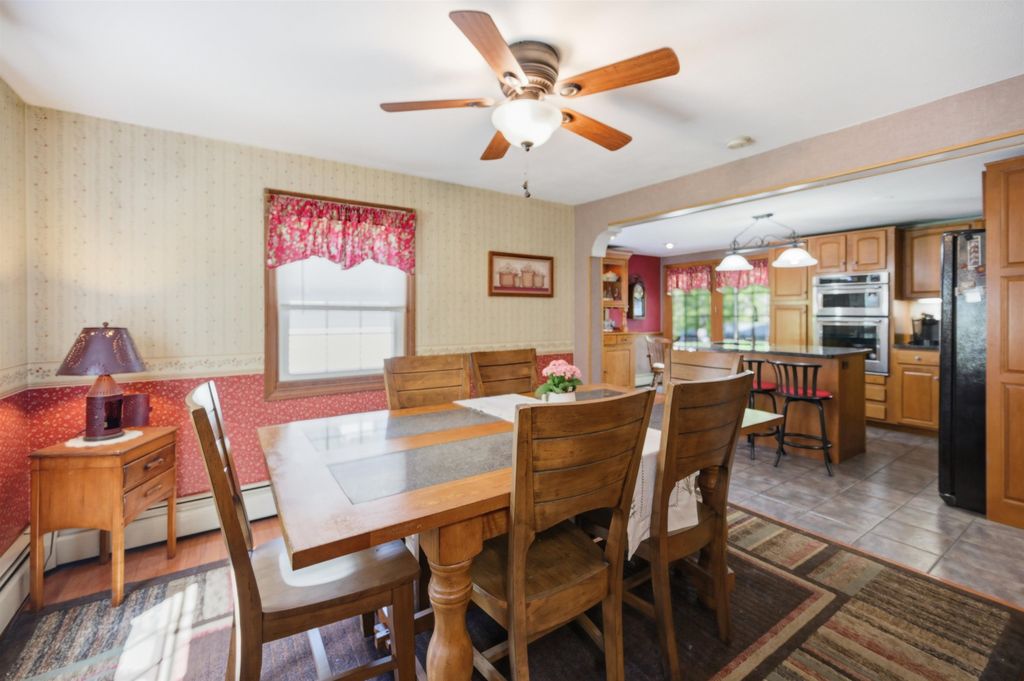 Image 13 of property listing at 84 Woodridge Road, Hampstead, NH 03826