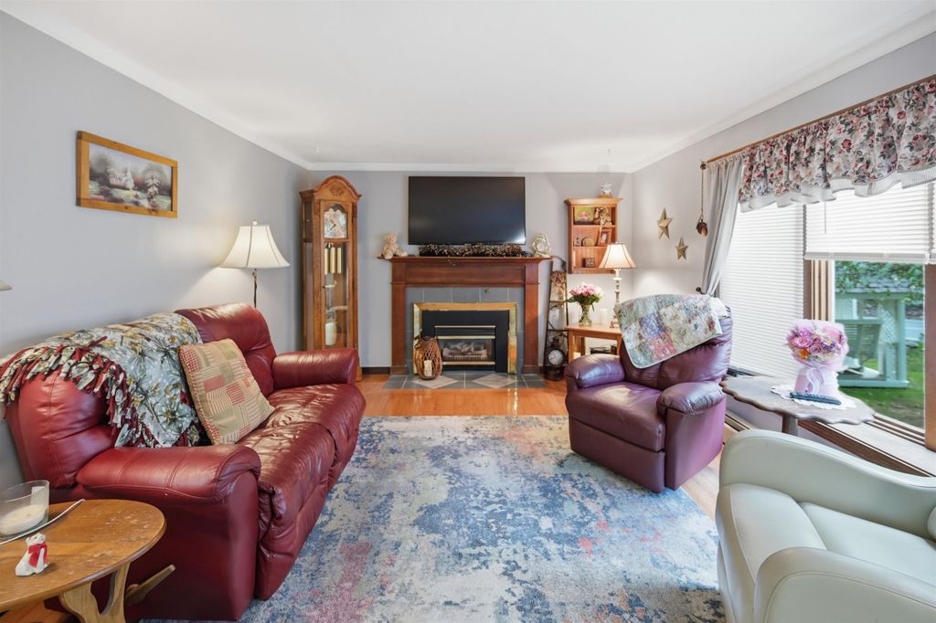 Image 17 of property listing at 84 Woodridge Road, Hampstead, NH 03826
